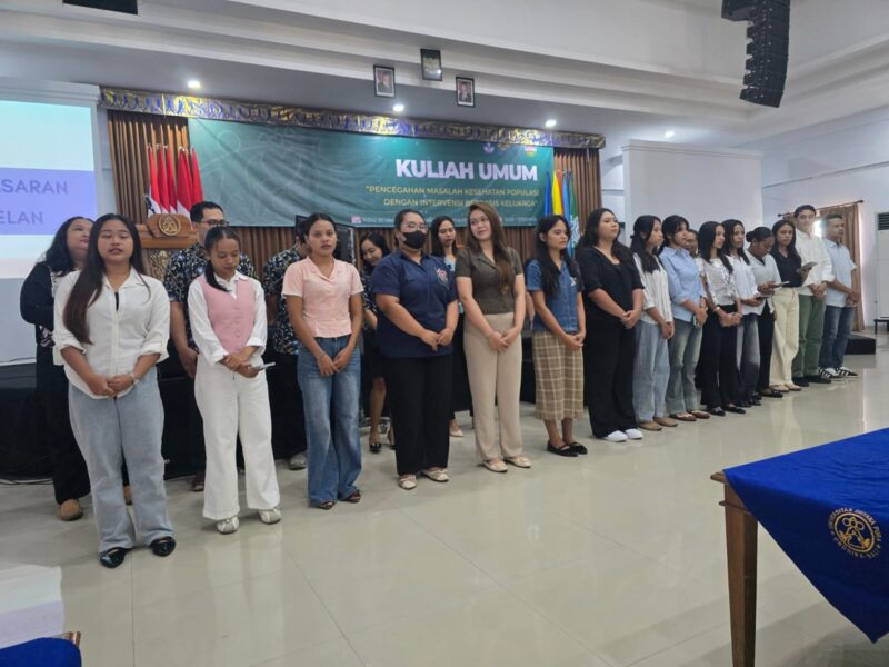 Universitas Dhyana Pura (Undhira) Bali menjaga ritme spiritualitas warga akademiknya melalui ibadah rabuan. Foto : Dok Undhira Bali