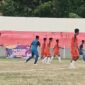 Pertandingan perdana piala Bupati Ende Cup 2026 antara Ende Selatan FC vs Kotabaru FC (Foto: Mateus Bheri/SP)