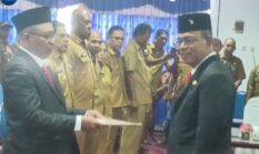Bupati Badeoda Lantik Kadis Dukcapil Ende; Yopi Dosi Woda Komit Ubah Pola Pelayanan Berbasis Desa dan Kecamatan