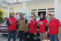 DPC PDI Perjuangan Kabupaten Ende siap menyalurkan bantuan Sembako bagi masyarakat terdampak di Empat Kecamatan (Foto: Mateus Bheri/SP)