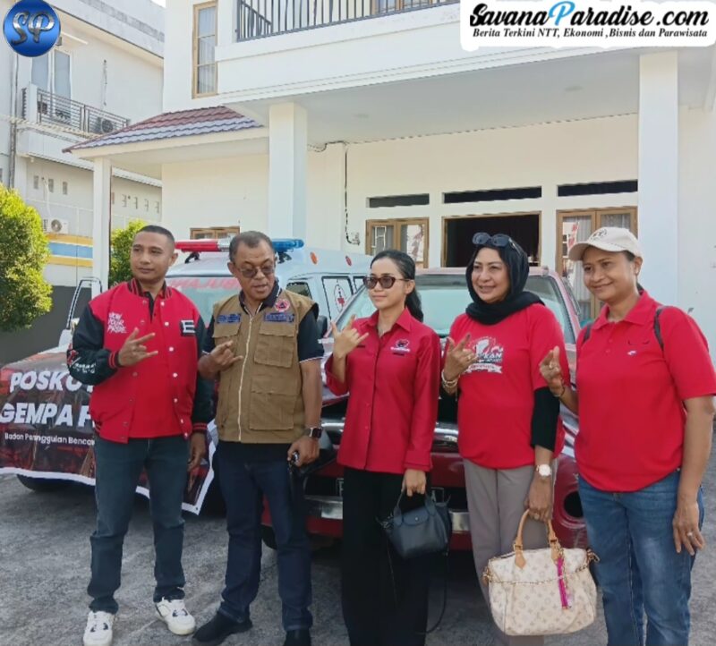 DPC PDI Perjuangan Kabupaten Ende siap menyalurkan bantuan Sembako bagi masyarakat terdampak di Empat Kecamatan (Foto: Mateus Bheri/SP)