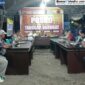 Pertemuan antara BNPB, Bupati dan Wakil Bupati Ende, Kepala BPBD Kabupaten Ende bersama Camat, Lurah, dan Kepala Desa se-Kabupaten Ende di Posko Tanggap Darurat Bencana Gempa Flores (Foto: Mateus Bheri/SP)