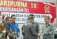 Rapat Paripurna DPRD Kabupaten Ende (Foto: Mateus Bheri/SP)