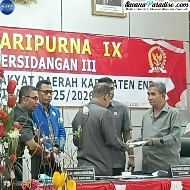 Rapat Paripurna DPRD Kabupaten Ende (Foto: Mateus Bheri/SP)