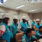 Direktur Utama PT PLN Nusantara Power Service (NP Services), Jakfar Sadiq bersama Direktur Operasional dan Pemeliharan bersama didampingi jajaran PLTU Ropa meninjau lokasi pembangkit (Foto: Mateus Bheri/SP)