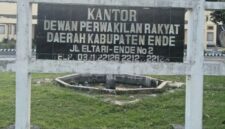 Kantor DPRD Kabupaten Ende (Foto: Mateus Bheri/SP)